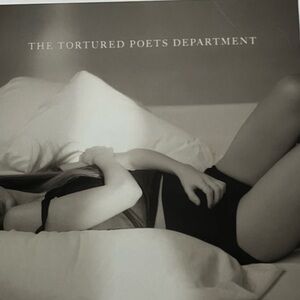 Taylor Swift Vinyl EUC purchased only played 1-2x